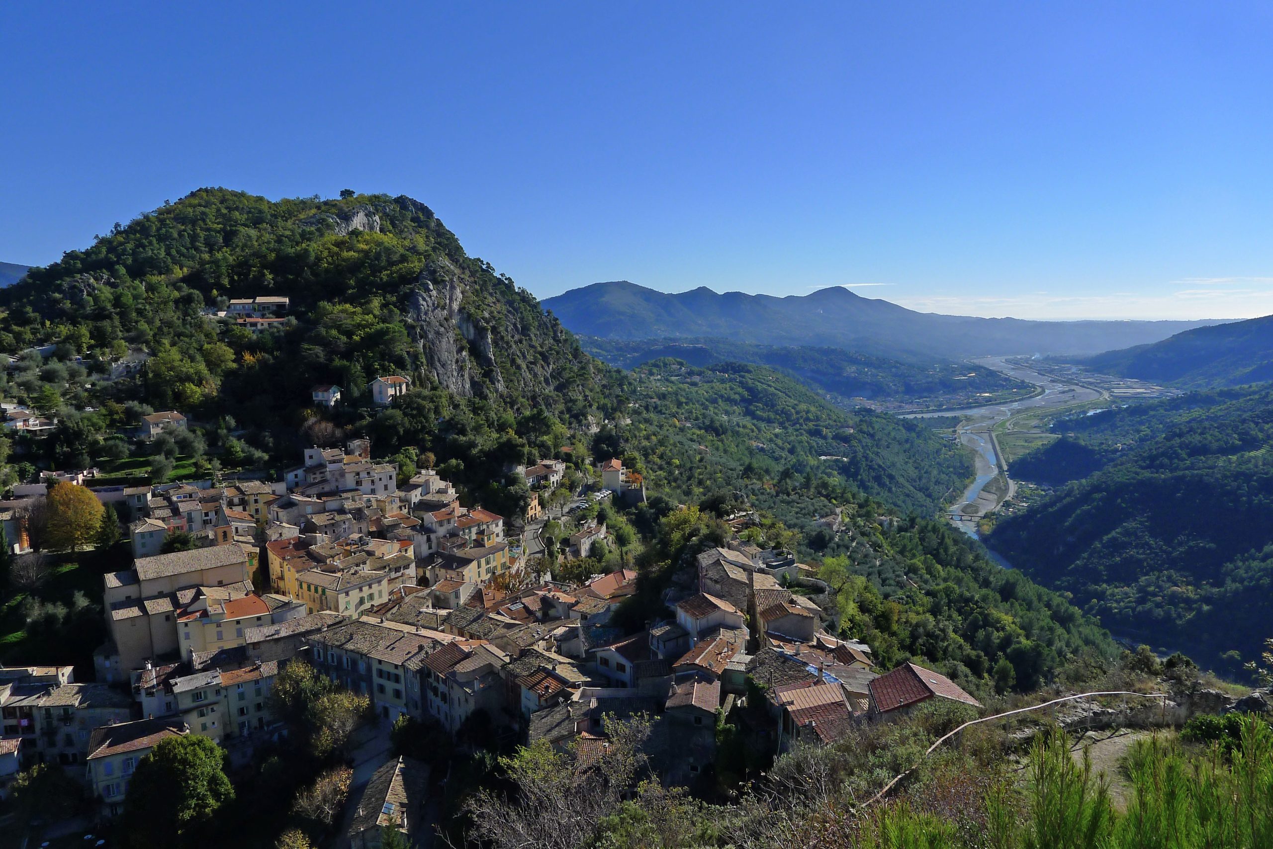 À la découverte du village de Gilette, en Provence-Alpes-Côte d’Azur